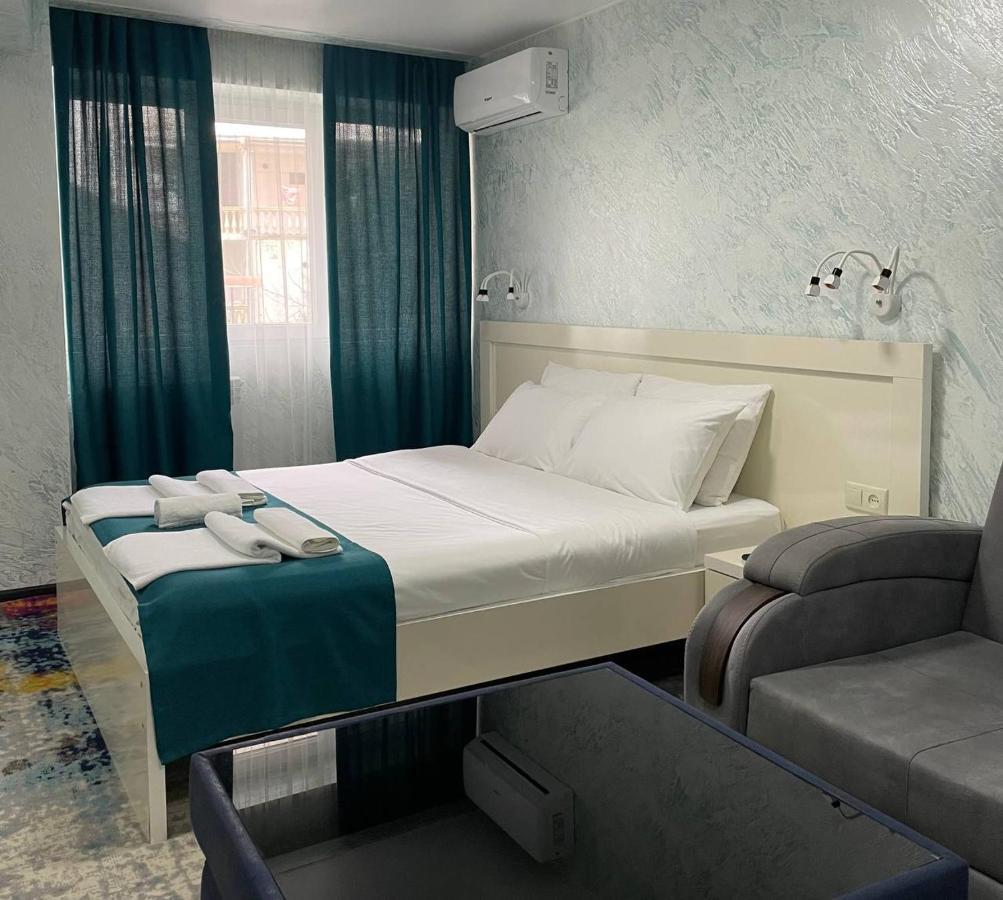Hotel Sonata Batumi Kültér fotó