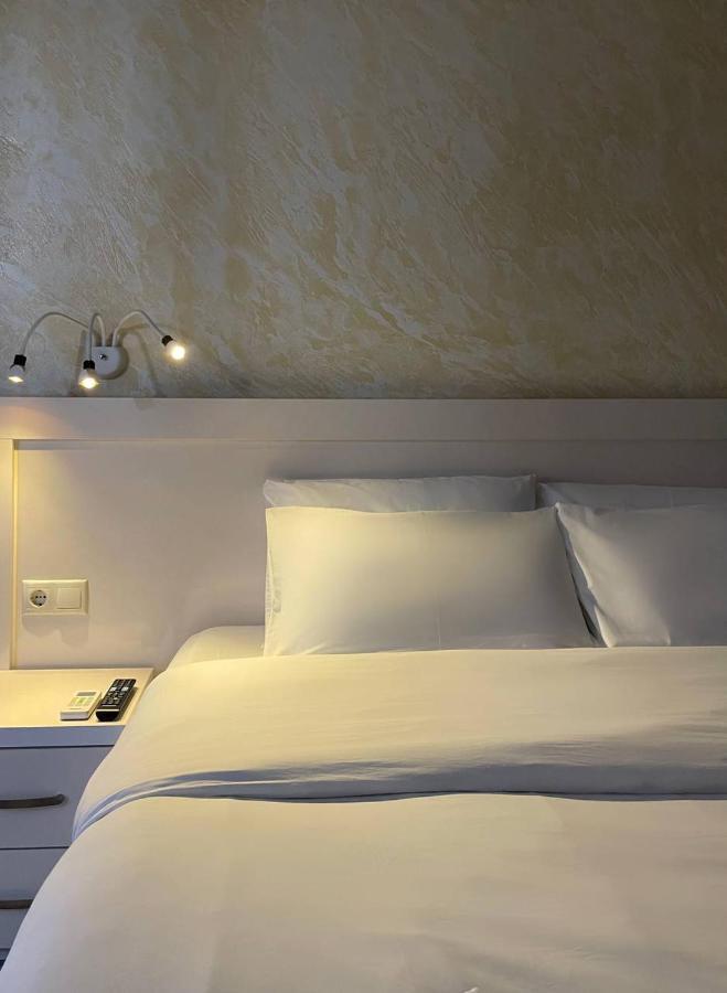 Hotel Sonata Batumi Kültér fotó