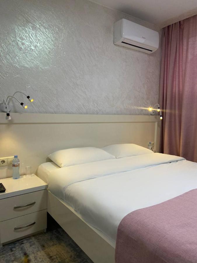 Hotel Sonata Batumi Kültér fotó